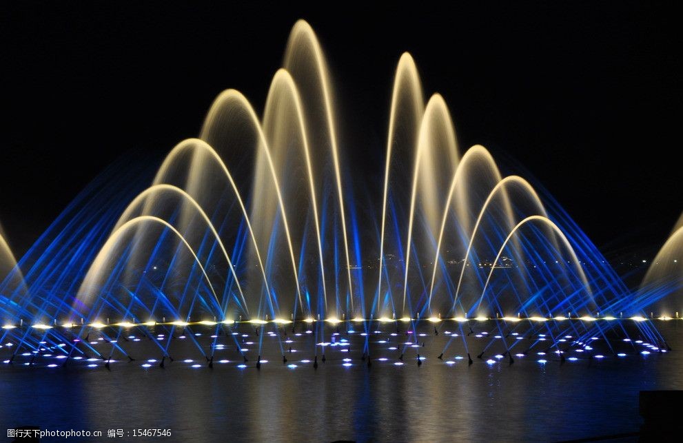 西湖音樂噴泉：光影與音符交織的視覺盛宴